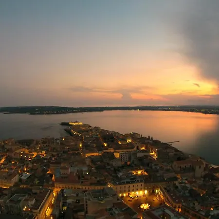 Daire Balcony In Giudecca By Ortigia Siraküza